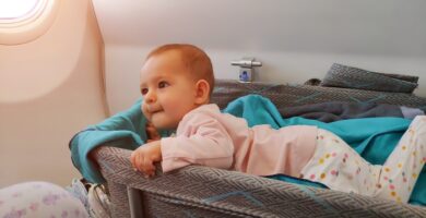 ¿Cuándo puedo pasar a mi bebé del moisés a la cuna? 9 ¿Cuándo puedo pasar a mi bebé del moisés a la cuna?
