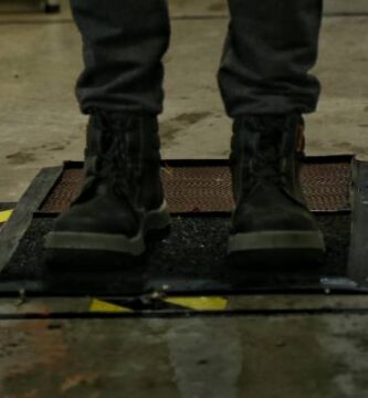 ¿Sus zapatos traen gérmenes a la casa?