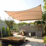 Ideas prácticas para instalar coberturas que protejan del sol y la lluvia